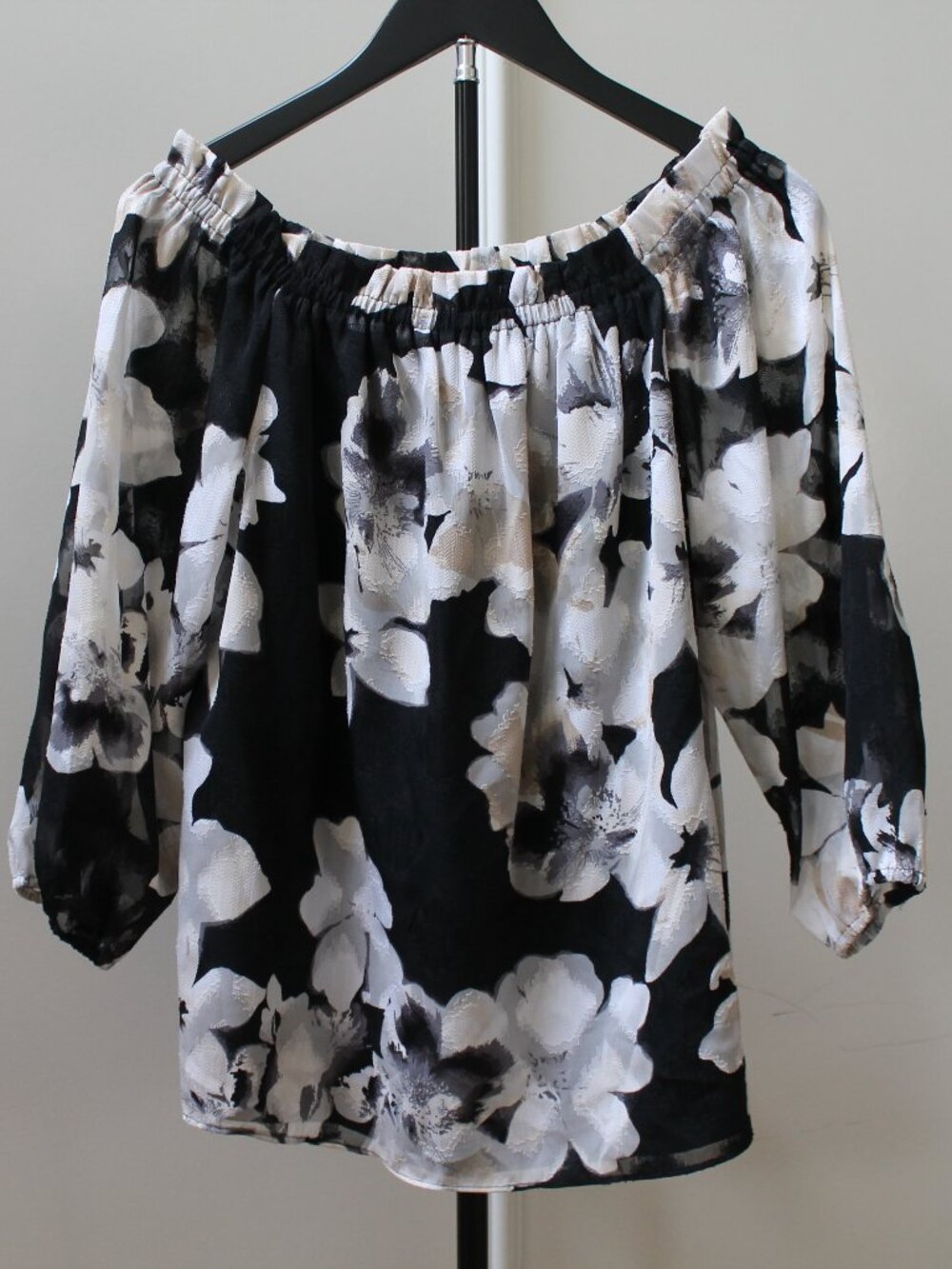 Off-the-Shoulder Floral Raglan Blouse